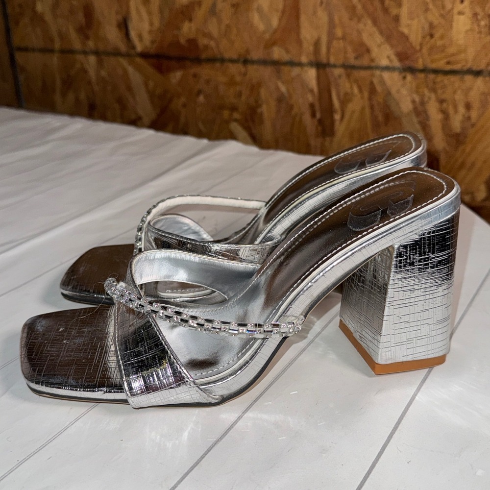 Silver Metallic Block Heels Rhinestone Strappy Sandals Party Glam Y2K Preppy 8.5